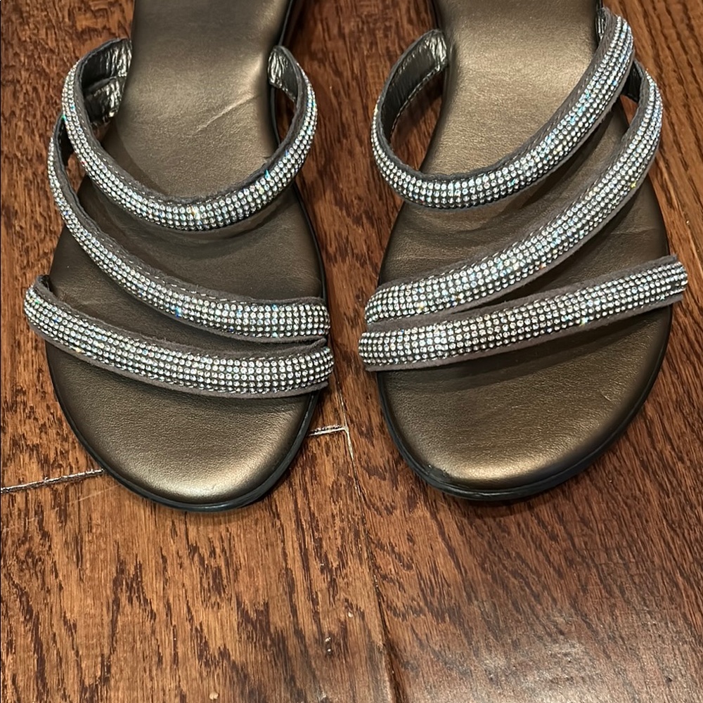 Lottini Silver Strappy Sandals